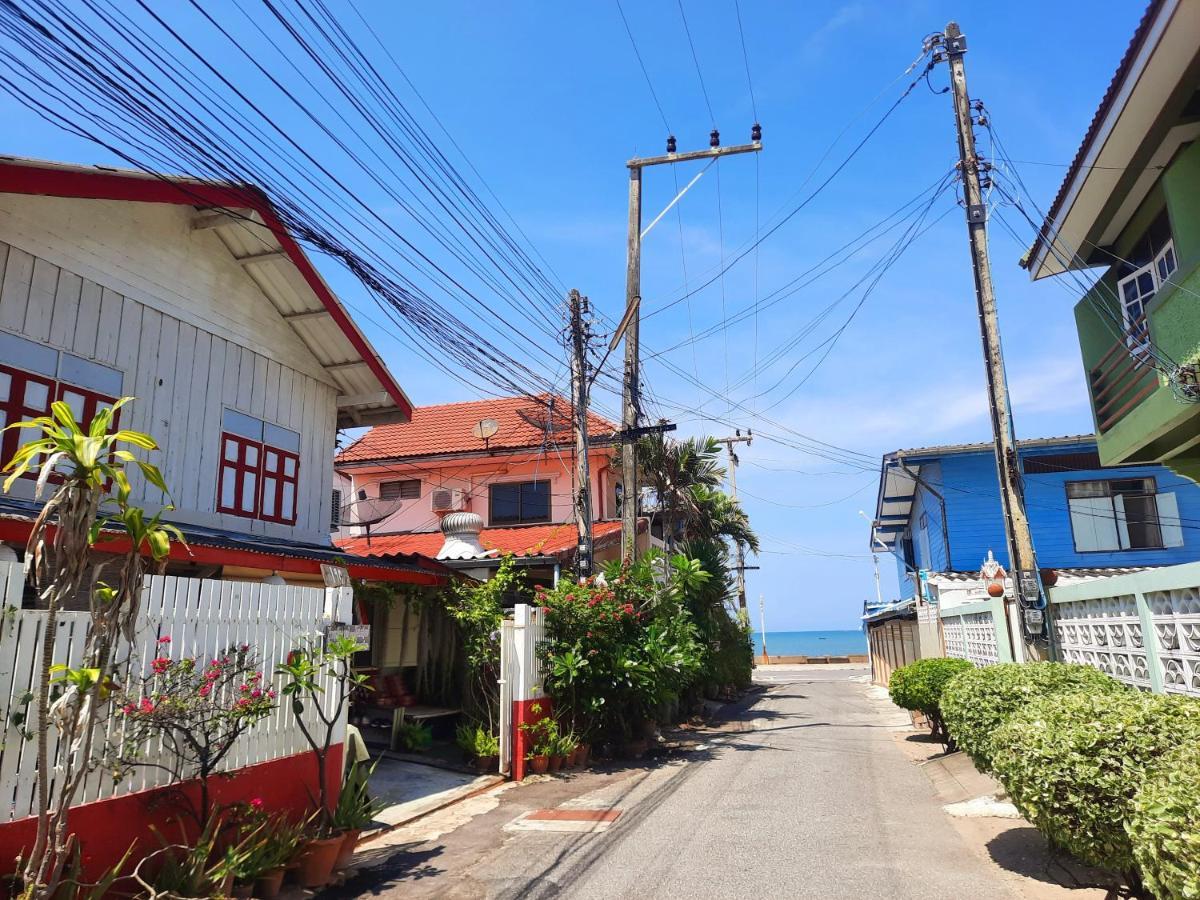 Thaimex Cafe & Homestay Backpackers- Adults Only Prachuap Khiri Khan Exterior photo